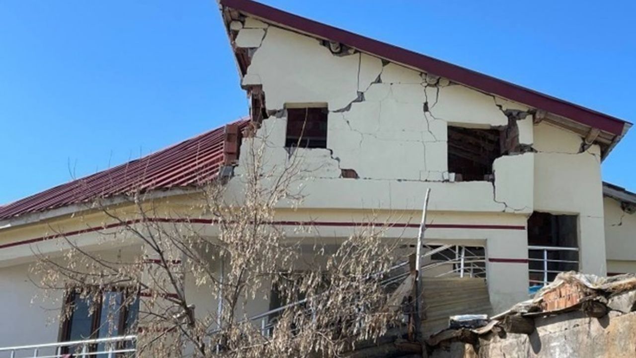 Malatya’da 3 bin 437 bina yıkıldı