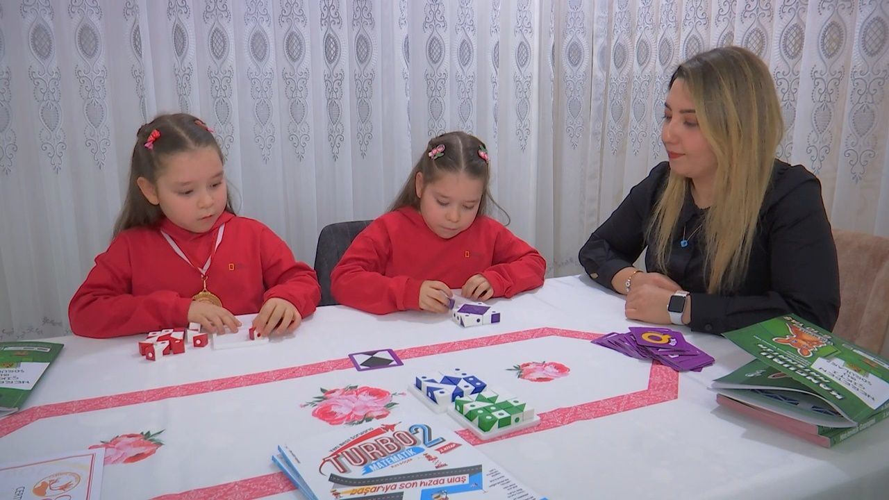 Elazığlı 8 yaşındaki ikizler matematikte dünya birincisi