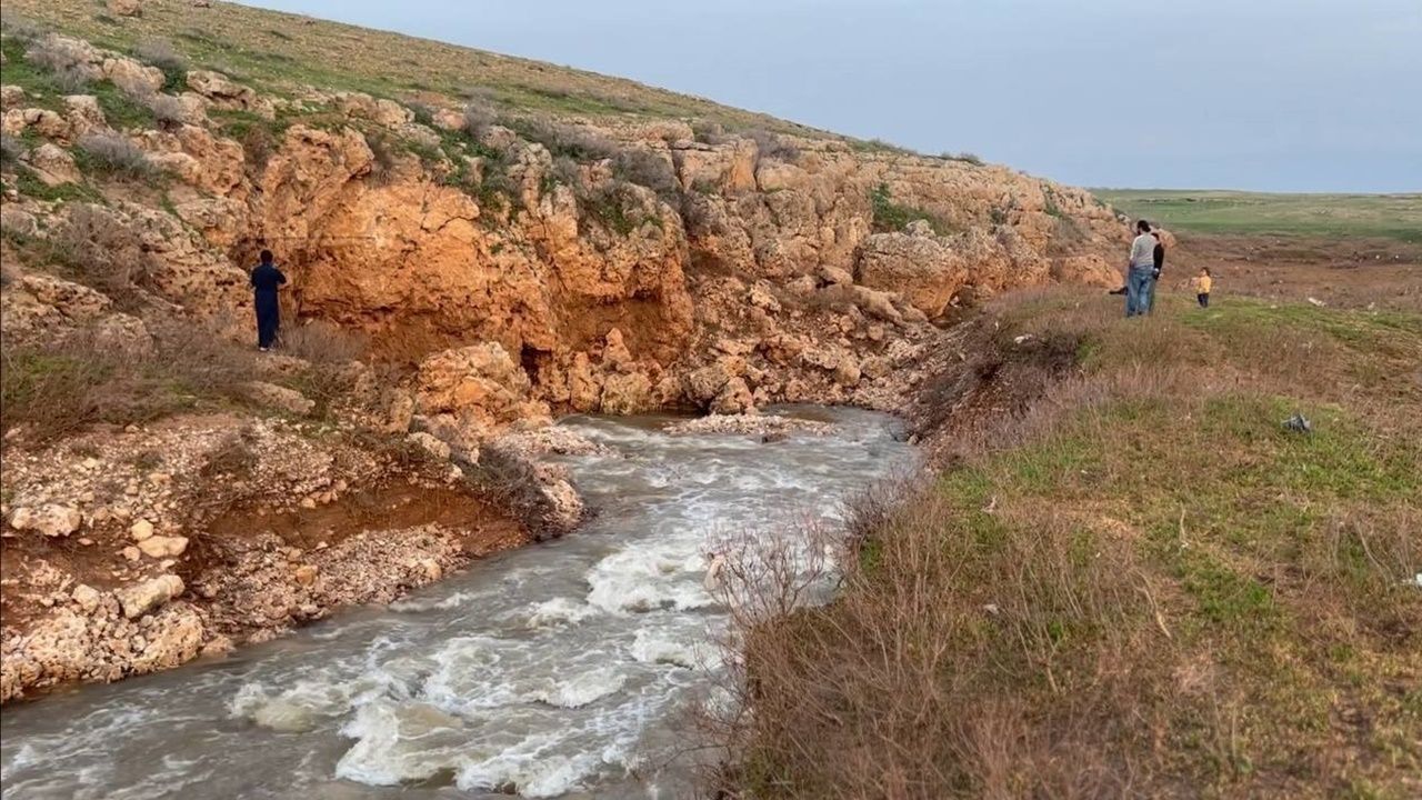 Urfa’da binlerce yıldır akan derenin suyu ortadan kayboldu