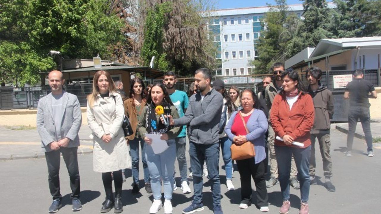 Diyarbakır’da gazetecilerin tutuklanmasına tepki