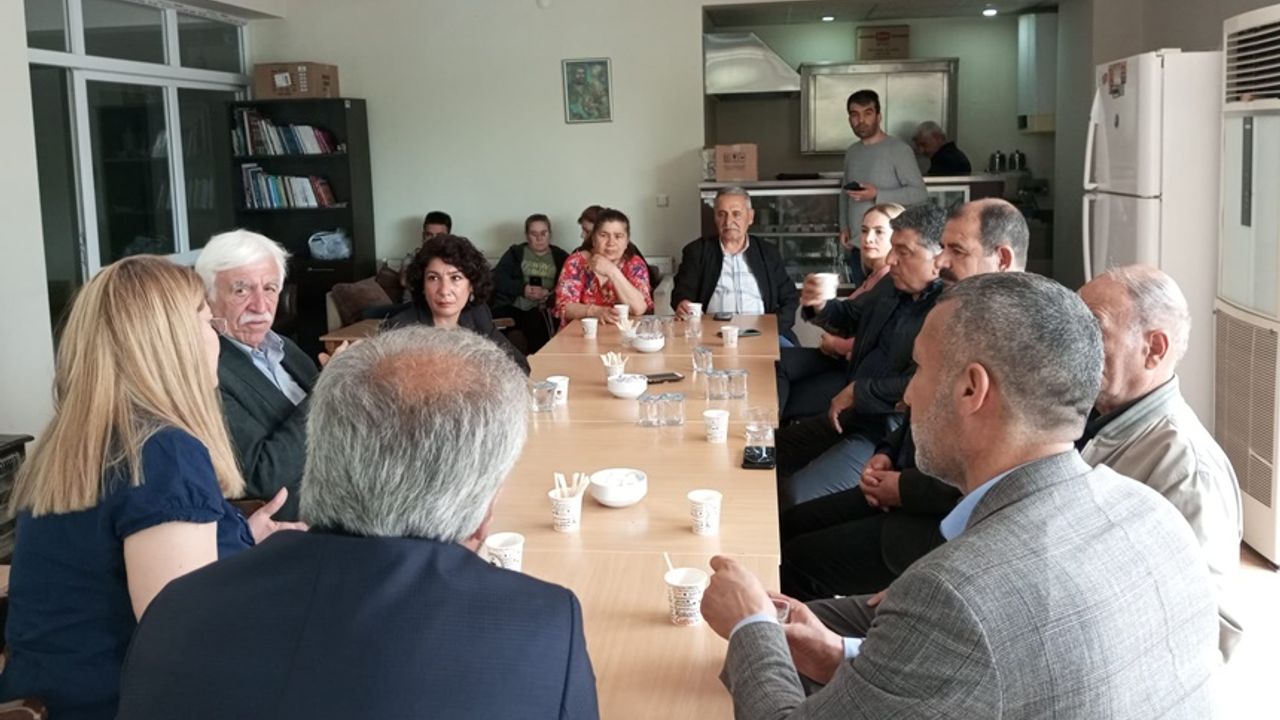 Yeşil Sol Parti’den Diyarbakır Cemevi’ne ziyaret