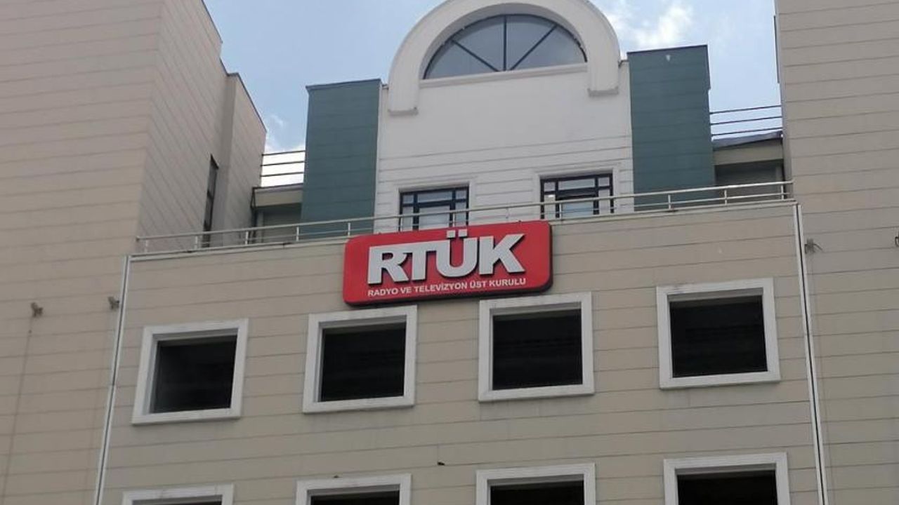 RTÜK'ten Tele1 ile KRT'ye program durdurma ve para cezası