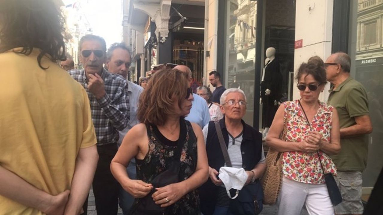 Cumartesi Anneleri yasağa karşı Galatasaray’a yürüyor