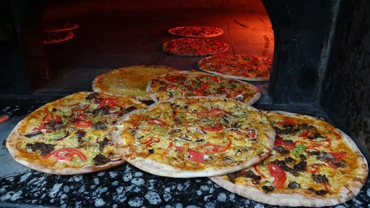 Süryani köyünde pizza lezzeti