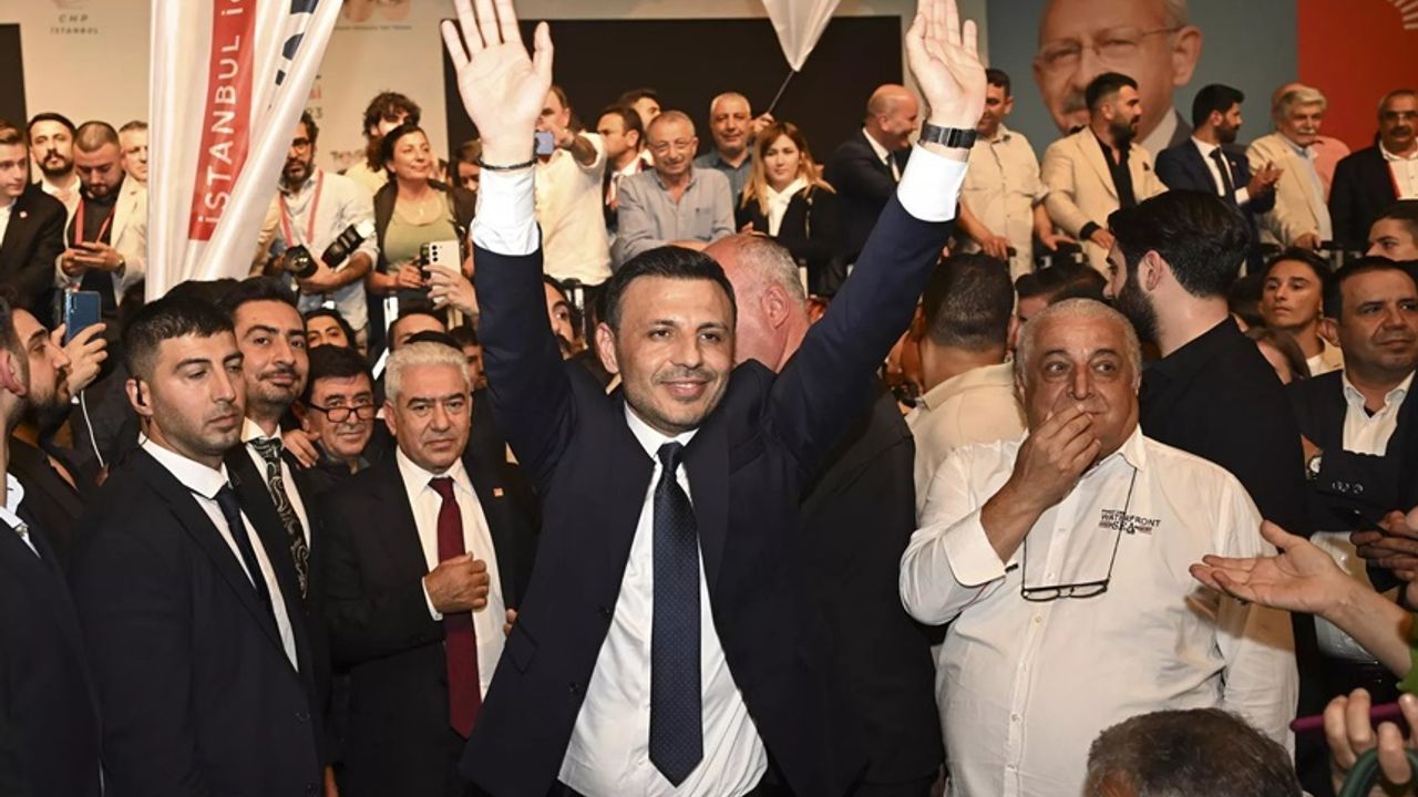 Özgür Çelik CHP İstanbul İl Başkanı oldu
