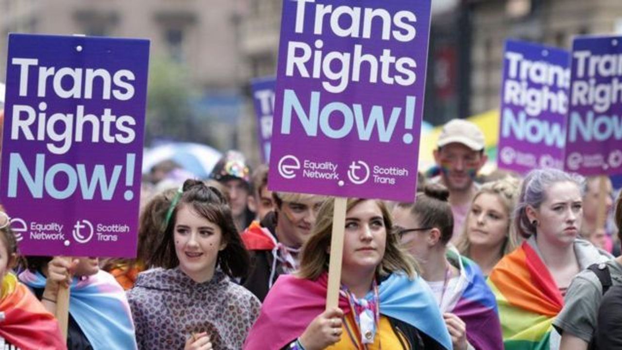 İngiltere Sağlık Bakanlığı’ndan trans hastalara dair açıklama