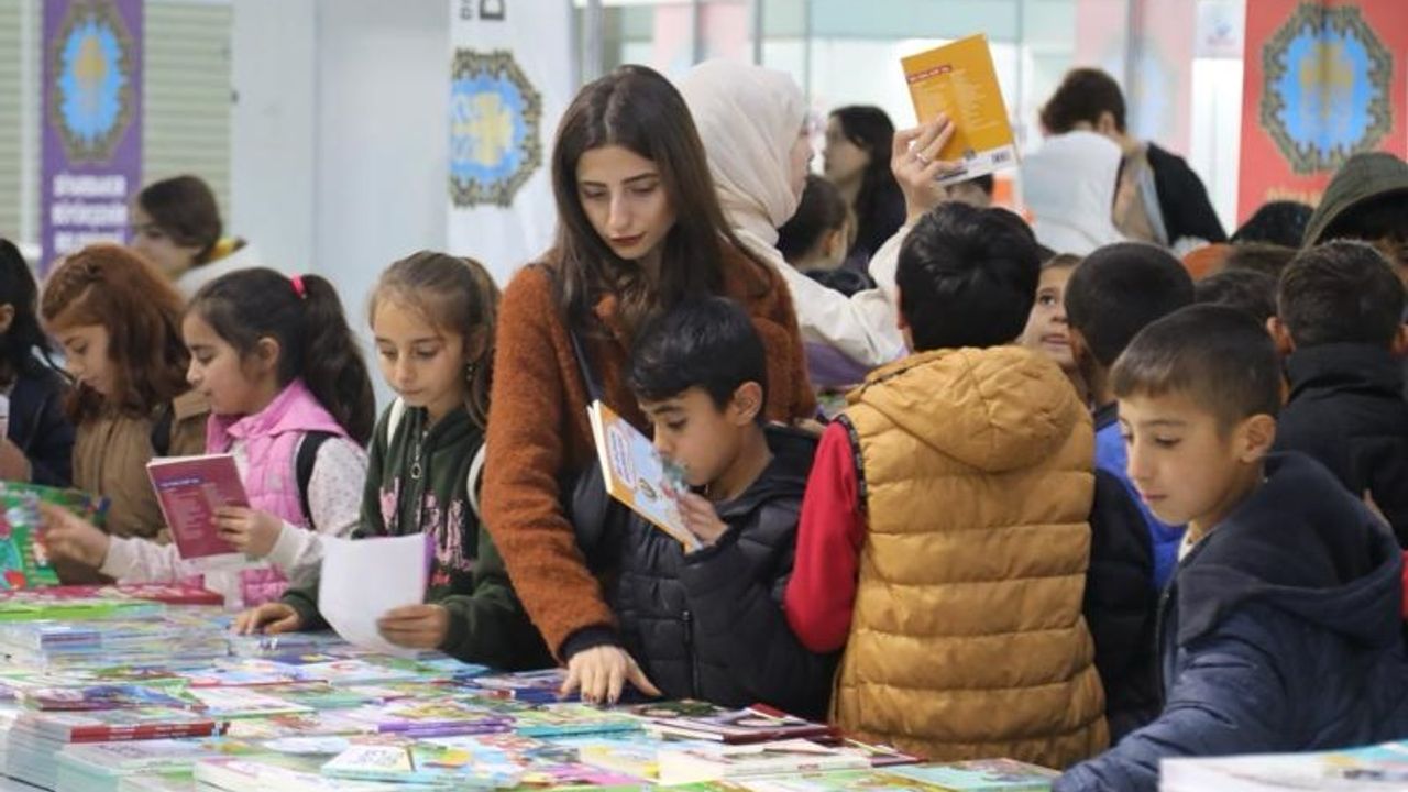 Diyarbakır’da yarıyıl tatili: 483 bin 360 öğrenci karne aldı