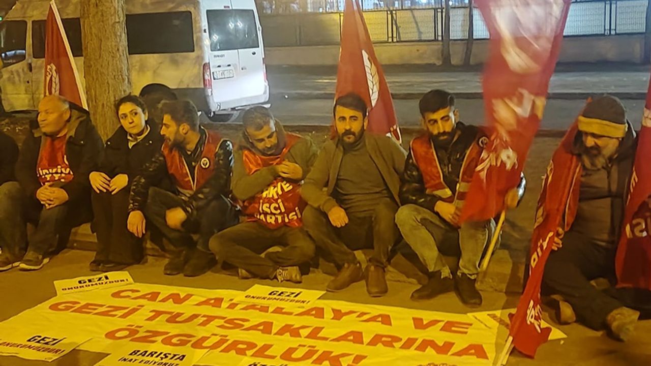 Diyarbakır’da Can Atalay için oturma eylemi