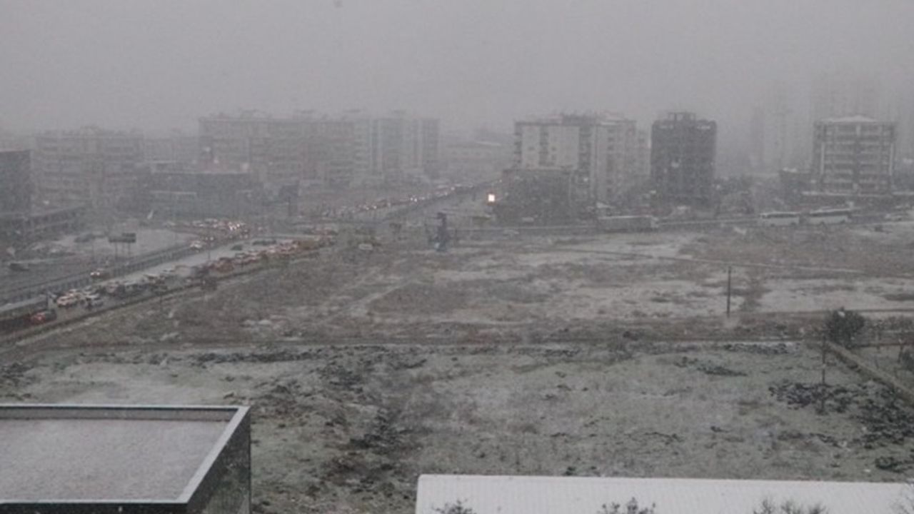 Diyarbakır’da kar yağışı 