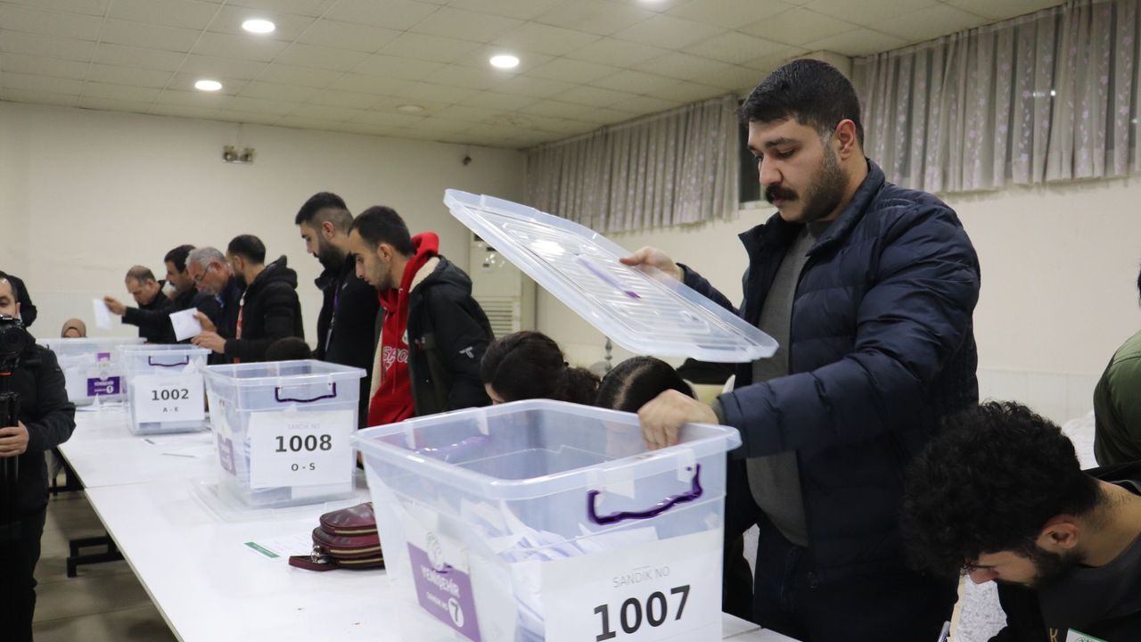 DEM Parti’nin Diyarbakır’daki ön seçim sonuçları netleşmeye başladı