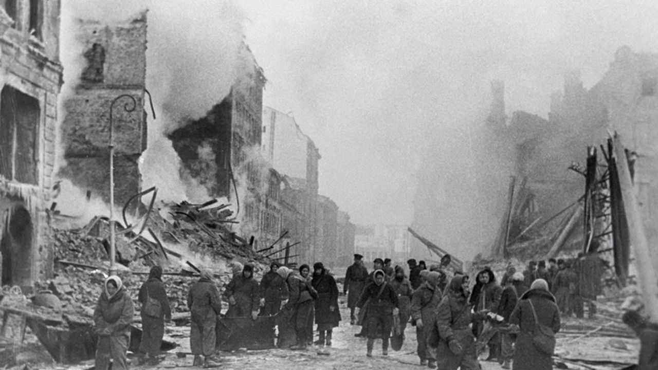 Almanya Leningrad Ablukası'nın sorumluluğunu kabul etti