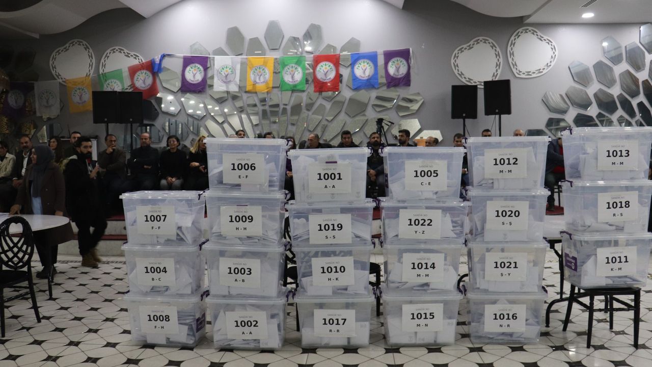 Ön seçimde son viraj: Diyarbakır’daki 17 ilçede sandıklar kapandı