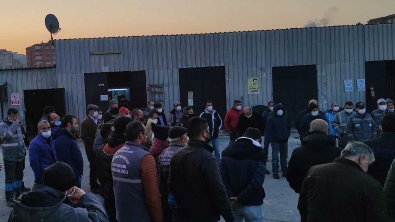 Maltepe Belediyesi işçilerinden, iş bırakma eylemi