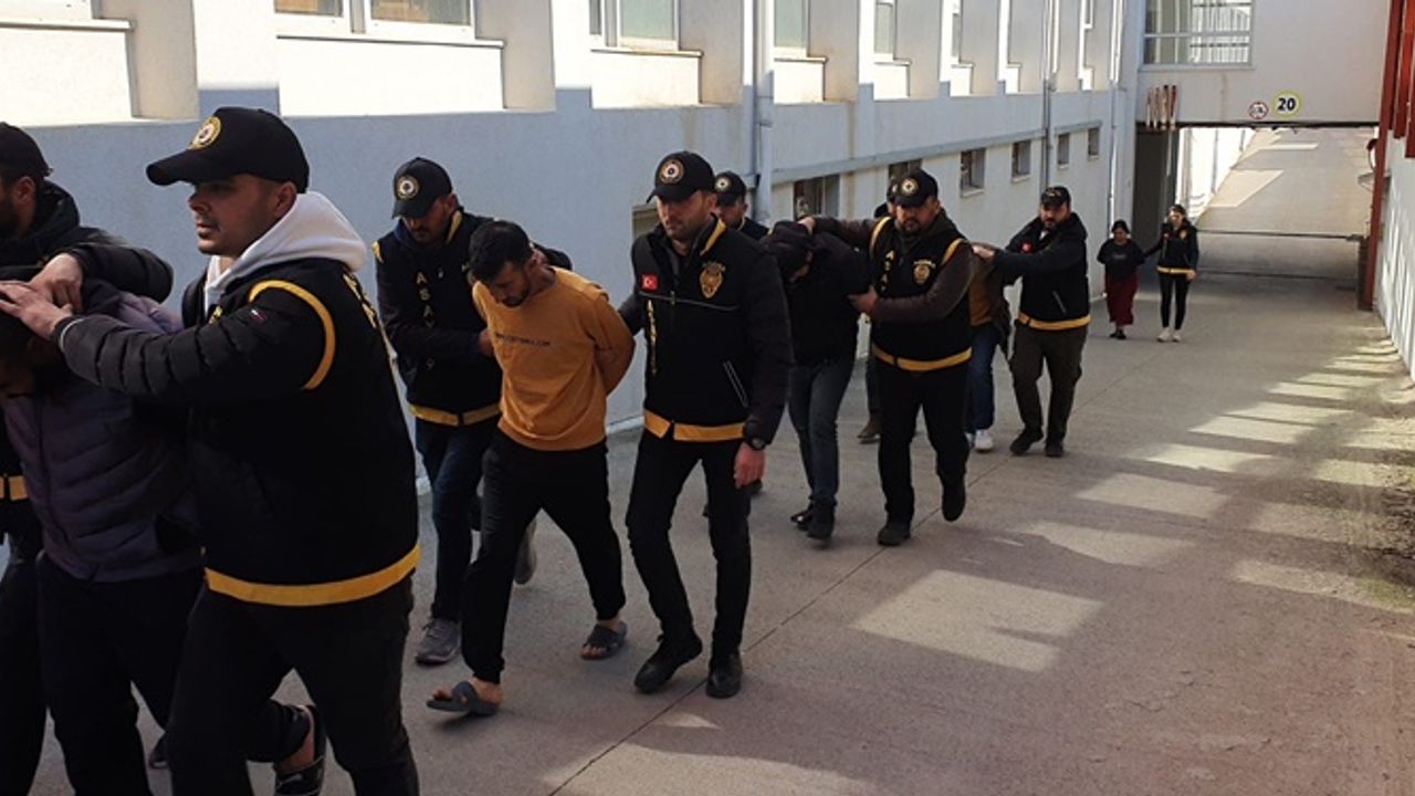 Adana’da 93 tutuklama