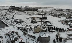 Kars Nisan’da beyaza büründü