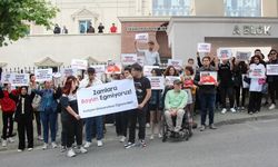Gelişim Üniversitesi öğrencileri eğitime gelen fahiş zammı protesto etti
