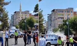 Diyarbakır’da cami minaresi kontrollü yıkıldı