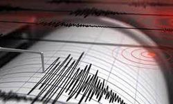 4.8 ile 4.5 şiddetindeki depremlerin ardından aynı yerde üst üste 16 artçı deprem