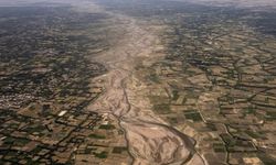 Afganistan'da 6.3 büyüklüğünde yeni deprem