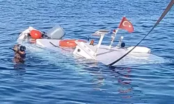 Lodos nedeniyle 3 tekne battı