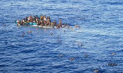 Göçmen teknesi alabora oldu: 61 kişiden haber alınamıyor