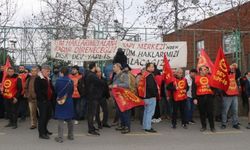 Dev Yapı İş üyesi işçilerden maaş protestosu