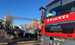 Diyarbakır’da ilginç yangın: Bakımdan çıkan araç alevler içinde kaldı