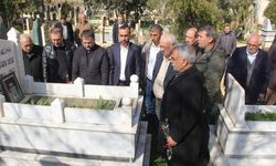 Gazeteci Kemal Kılıç mezarı başında anıldı