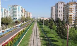 Diyarbakır’da TCDD-Belediye sorumsuzluğu! Kaçak ölüm yolu hala kullanımda