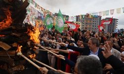 Batman’da Newroz ateşi yakıldı
