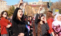 Diyarbakır’da kadınlar 8 Mart mitingine hazırlanıyor
