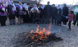 İlk Newroz ateşi Diyarbakır Silvan’da yakıldı