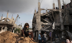 Gazze’de yaşamını yitiren Filistinli sayısı 33 bin 634’ü geçti