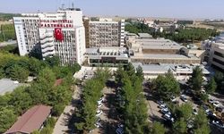 Dicle Üniversitesi’nde yemekten zehirlenen çalışanın 3 gündür tedavisi sürüyor