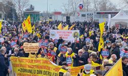 Binlerce Alevi yurttaş “Demokrasi ve Laiklik” için buluştu