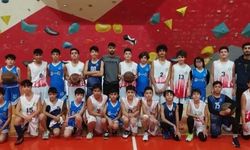 Bağlar’ın genç basketbolcuları şampiyon oldu