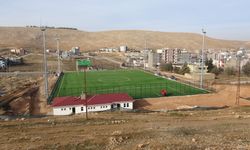 Stadyum yapıldı, tribün yok