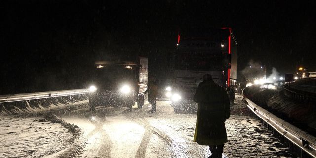 Erzincan’da kar ve tipi ulaşımı olumsuz etkiledi