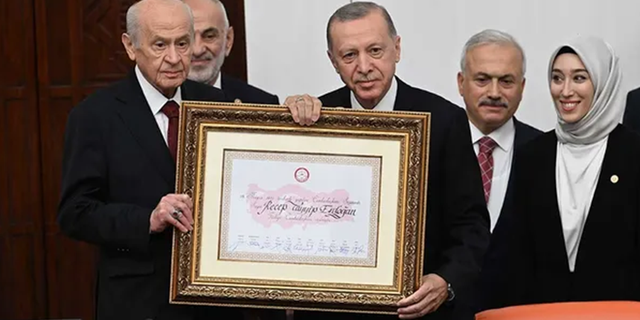 Erdoğan Meclis’te yemin ederek görevine başladı