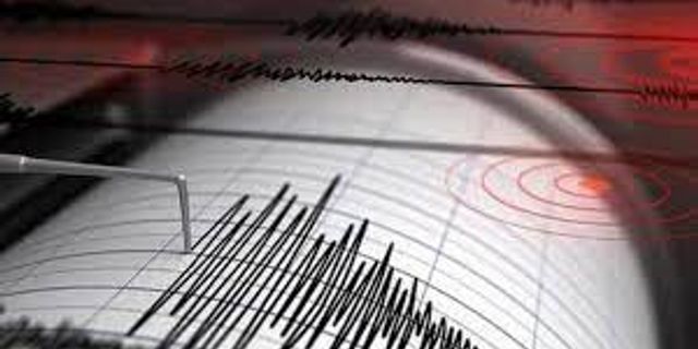 4.8 ile 4.5 şiddetindeki depremlerin ardından aynı yerde üst üste 16 artçı deprem
