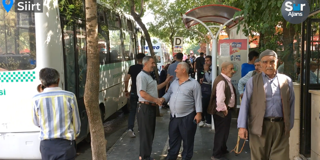 Siirtli gençler: İmkanı olmayan burada eziliyor