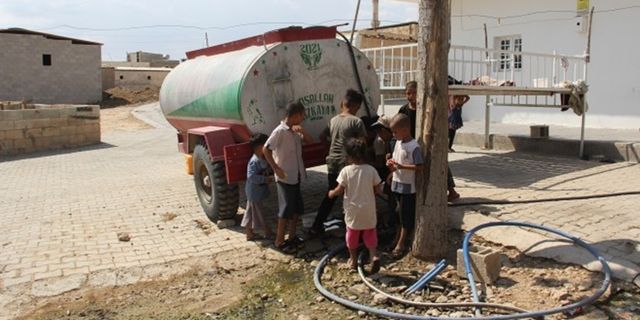 Fırat kıyısındaki mahalle 20 gündür susuz