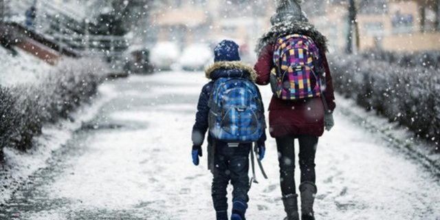 Bölge illerinde kar yağışı nedeniyle okullara ara veriliyor