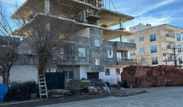Yıkılan duvarın altında kalan yurttaş yaşamını yitirdi