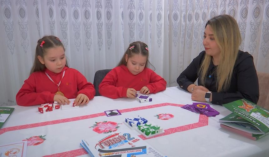 Elazığlı 8 yaşındaki ikizler matematikte dünya birincisi