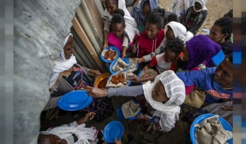 Etiyopya'da bin 329 kişi açlık nedeniyle yaşamını yitirdi