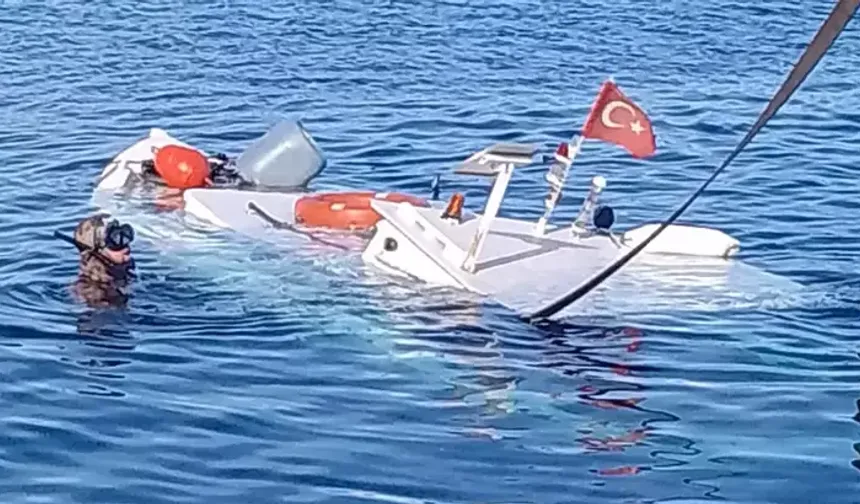 Lodos nedeniyle 3 tekne battı