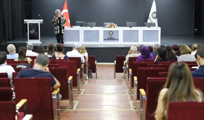 Diyarbakır’da  ‘Toplumsal cinsiyete duyarlı bütçe’ eğitimi