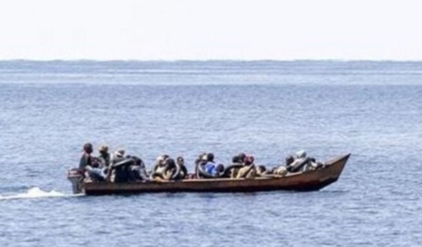 Moritanya açıklarında göçmen teknesi battı: 89 ölü
