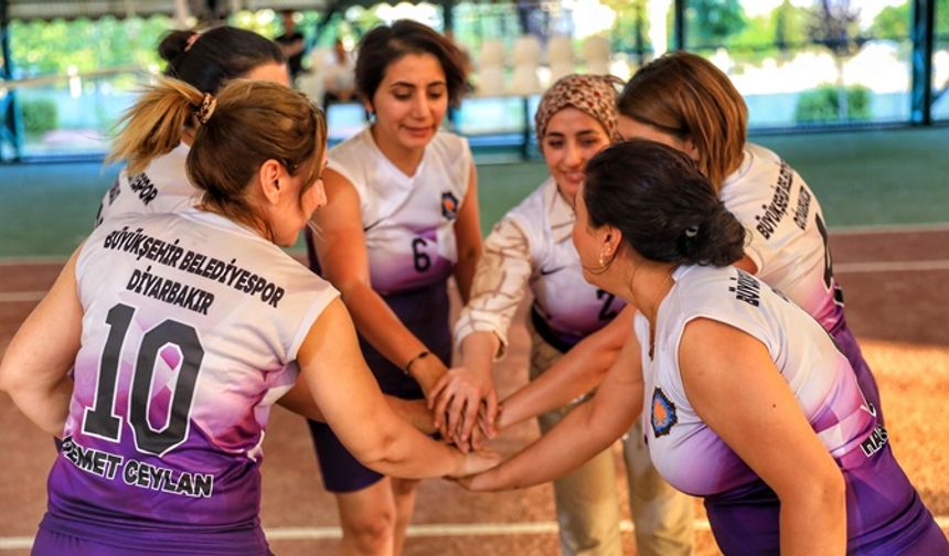 Diyarbakır Büyükşehir ve merkez ilçe belediyelerinden spor turnuvası